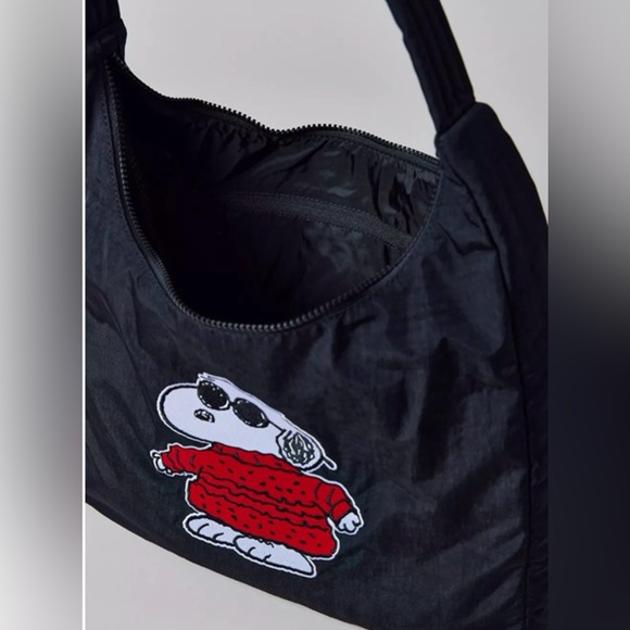 BAGGU X PEANUTS Joe Warm Embroidered Nylon Shoulder Bag NEW NWT BNWT - Picture 4 of 4